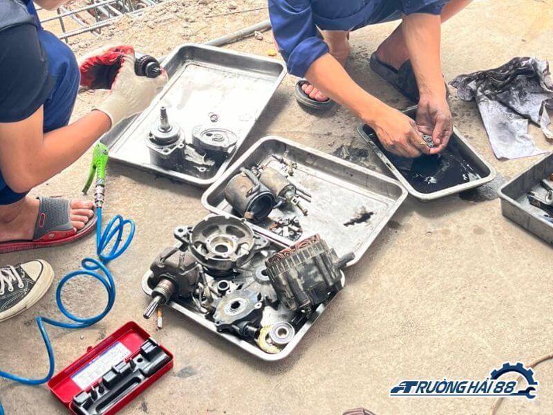 Sửa xe ô tô lưu động Gara Trường Hải 88 với đội ngũ nhân viên lành nghề