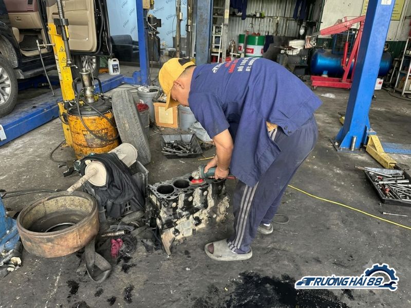 Sửa Chữa Xe Tải 4 Chân Sửa Chữa Xe Tải 4 Chân