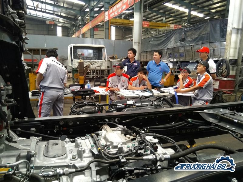 Bảo Dưỡng Xe Tải Hino 500 8 Tấn Bảo Dưỡng Xe Tải Hino 500 8 Tấn