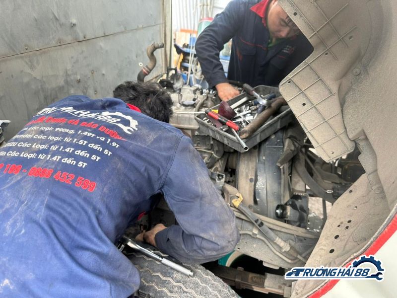 Gara Chuyên Sửa Xe Tải Isuzu Nhẹ