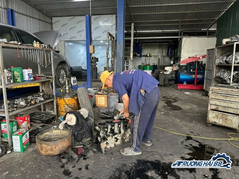 Gara Sửa Xe Tải Hyundai 2.5 Tấn Gara Sửa Xe Tải Hyundai 2.5 Tấn
