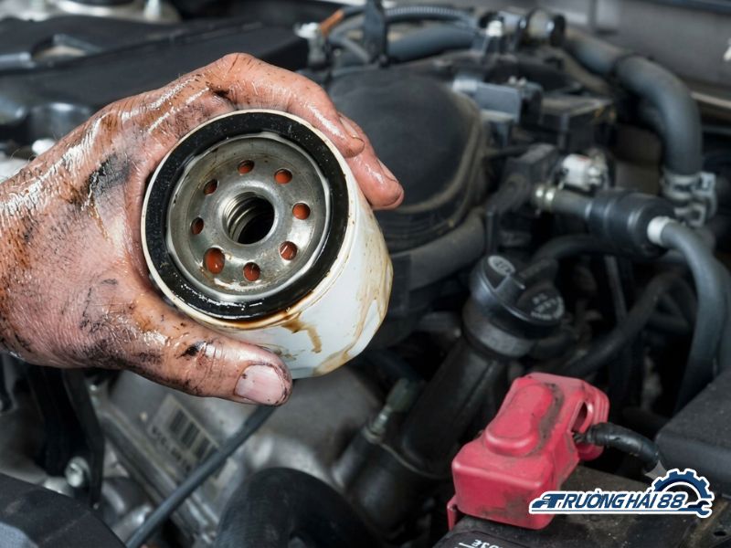 Thay Dầu Xe Tải Fuso Canter Thay Dầu Xe Tải Fuso Canter