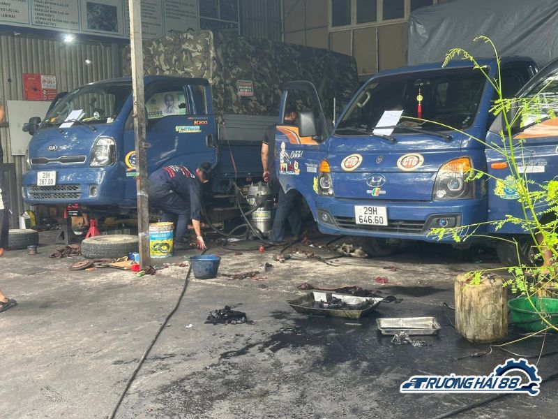 Thay Lốp Xe Tải Nặng Thay Lốp Xe Tải Nặng
