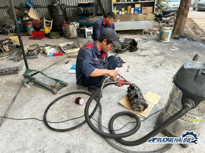 Thay Phụ Tùng Xe Tải Nhật Bản Thay Phụ Tùng Xe Tải Nhật Bản